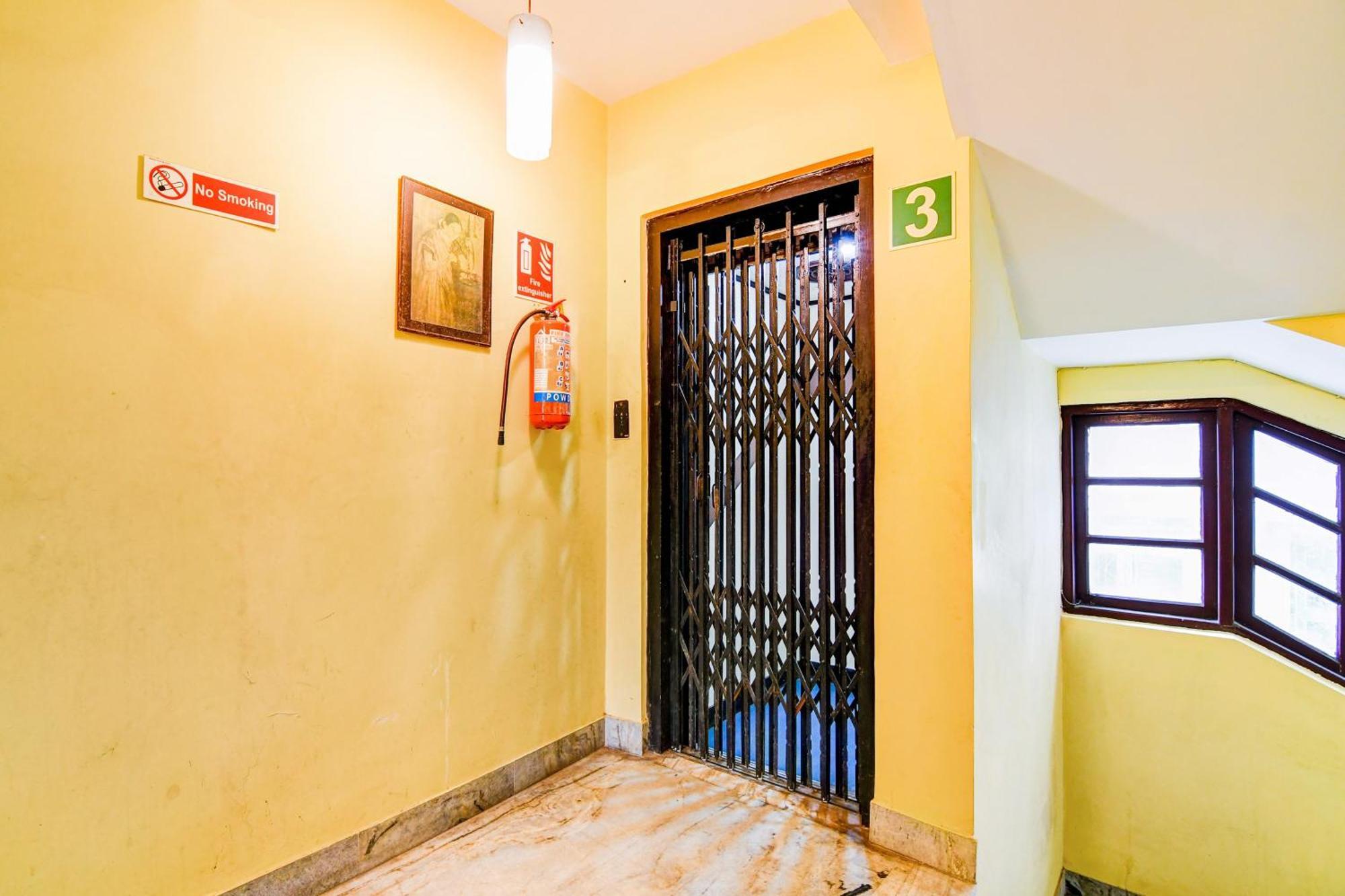 Super Hotel O Alipore Near Chetla Formerly Alipore Guest House Alīpur Exteriör bild